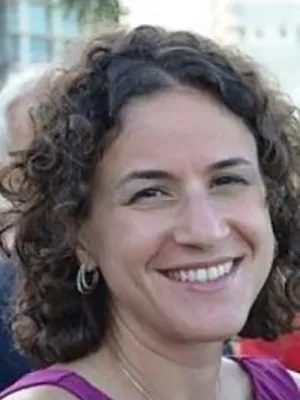 Nahla Darkazally, MD