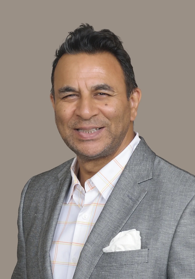 Vaqar Ahmad Dar, MD