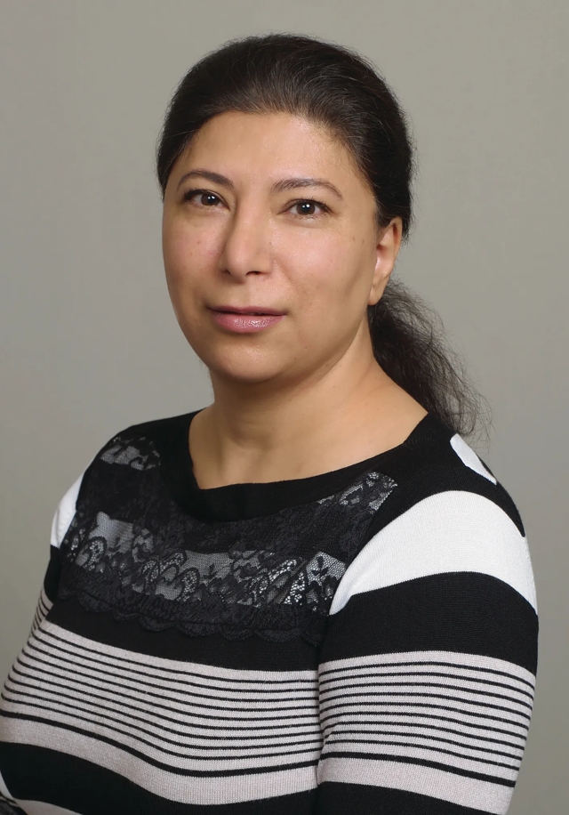 Mehnaz R Roshani, MD